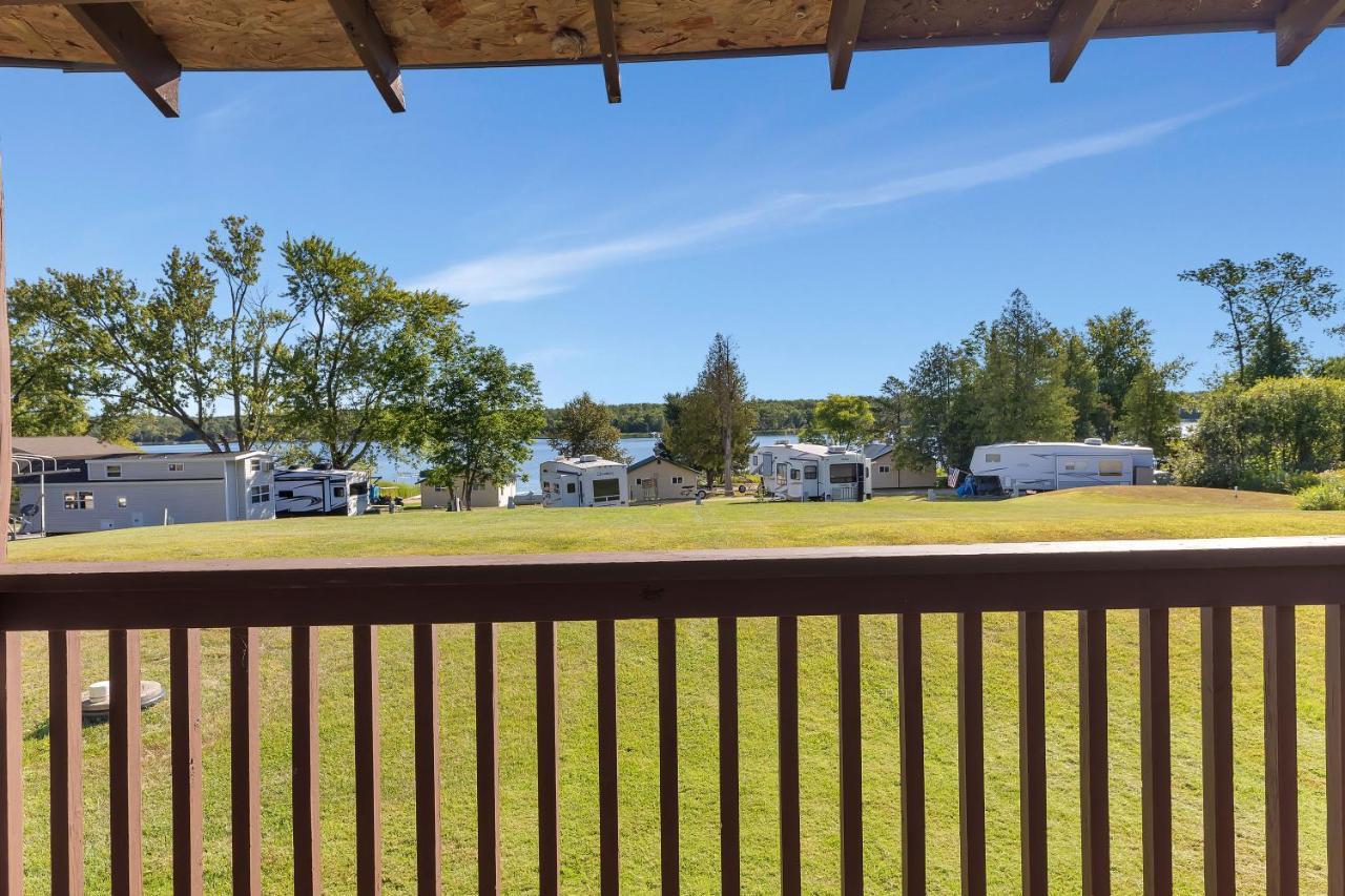 Blue Moon Resort & Motel Hill City Buitenkant foto