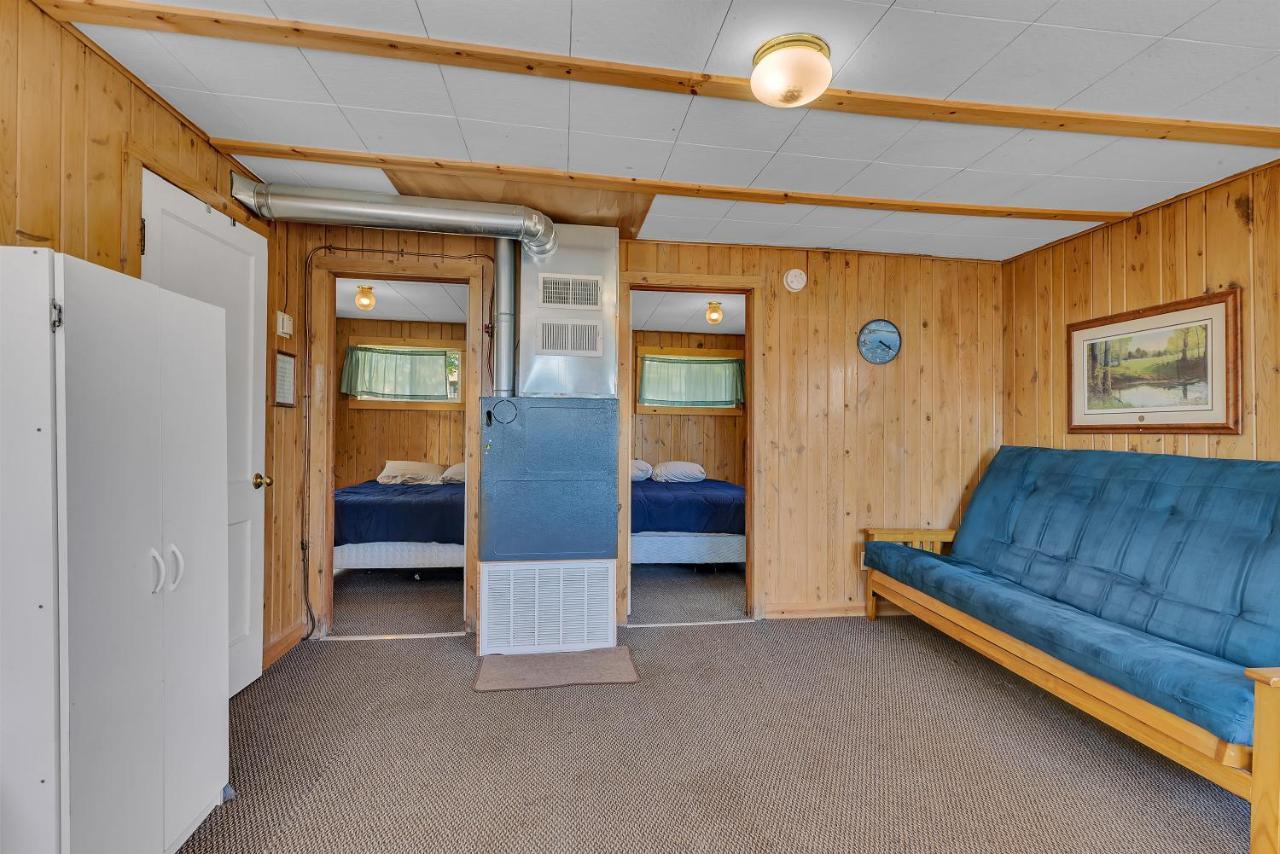 Blue Moon Resort & Motel Hill City Buitenkant foto