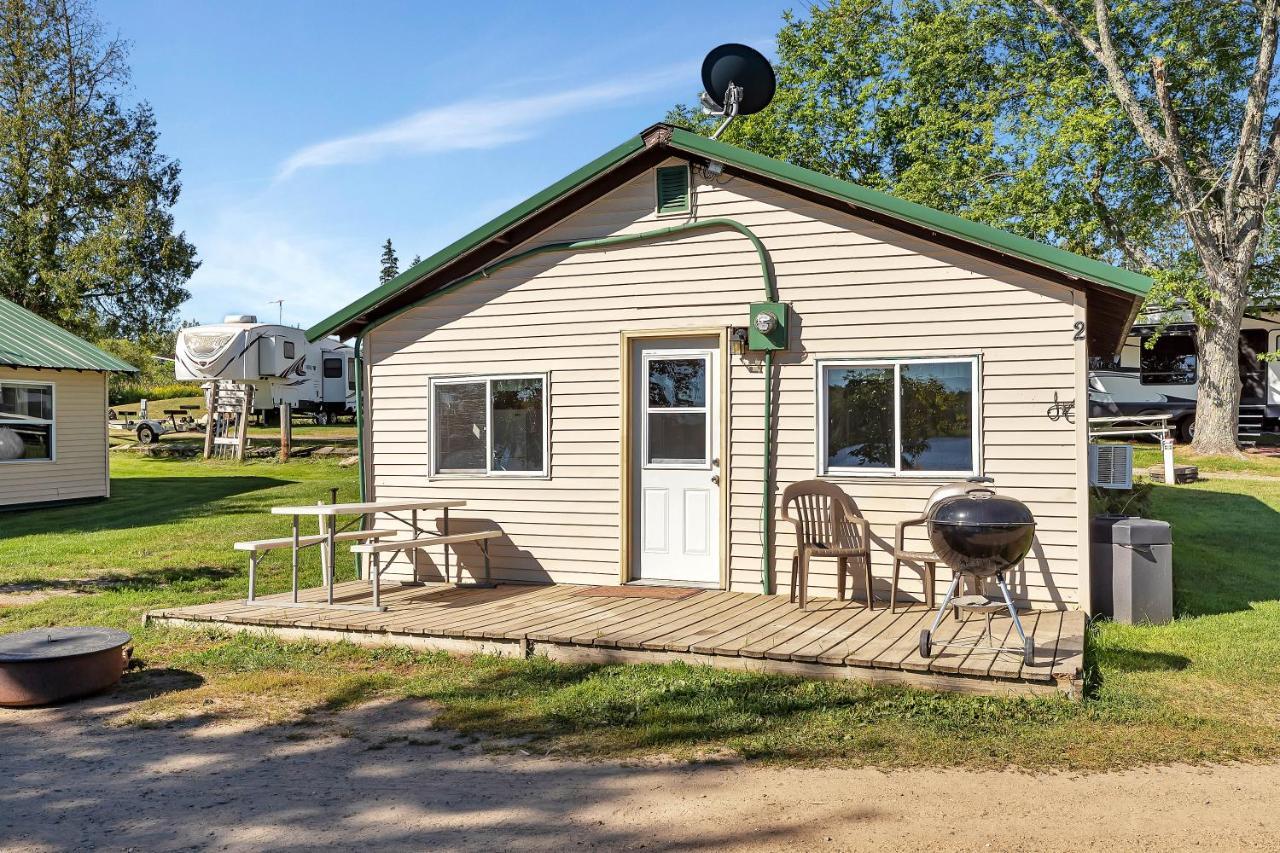 Blue Moon Resort & Motel Hill City Buitenkant foto